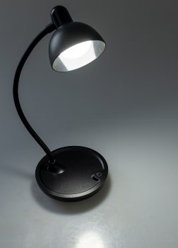 LED Tischleuchte mit Schwanenhals, Batterie, dimmbar, warmweiß, Schwarz