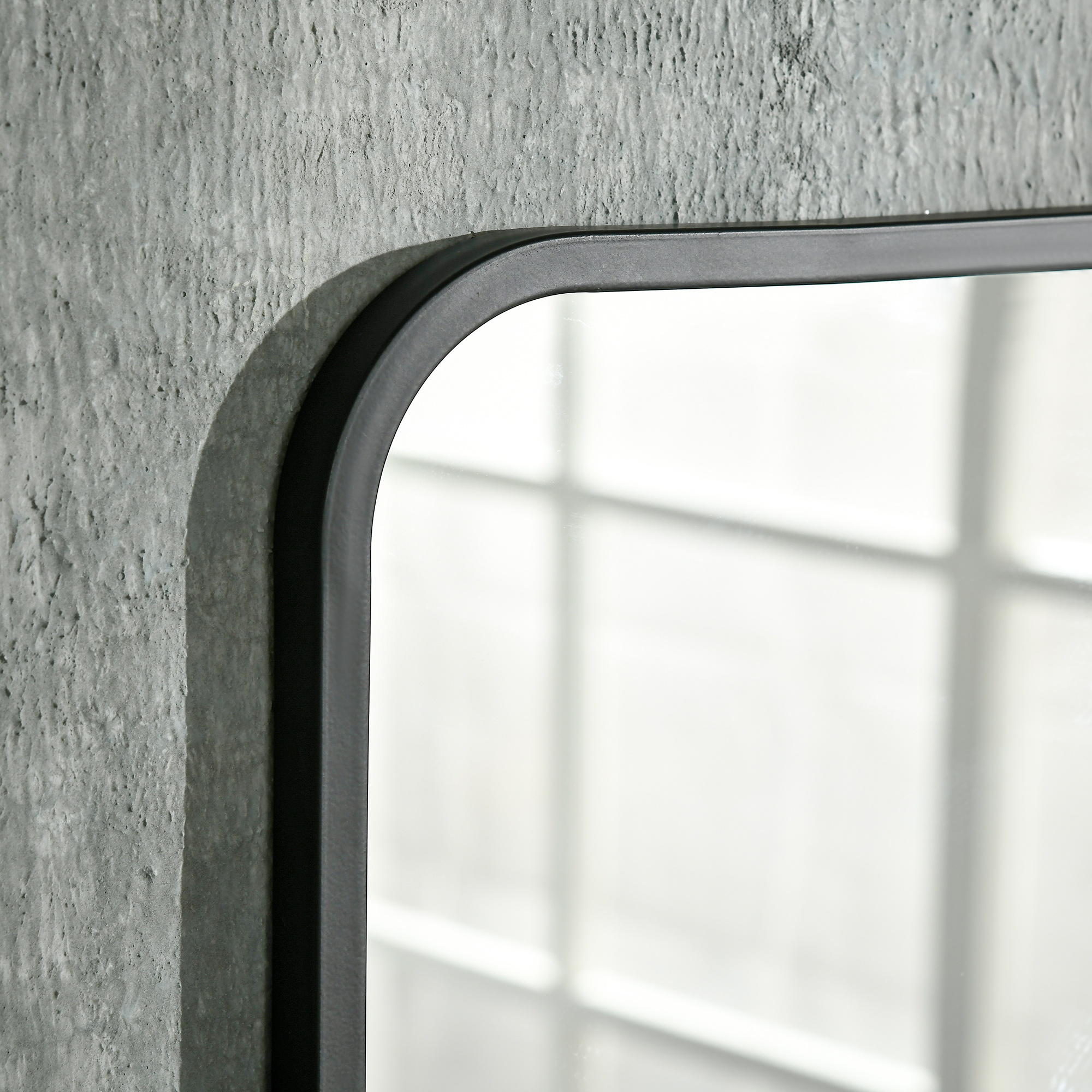 Wandspiegel mit Metallrahmen, abgerundete Kanten, 1 Ablagefläche  70 cm x 10,2 cm x 50 cm Schwarz + Silber