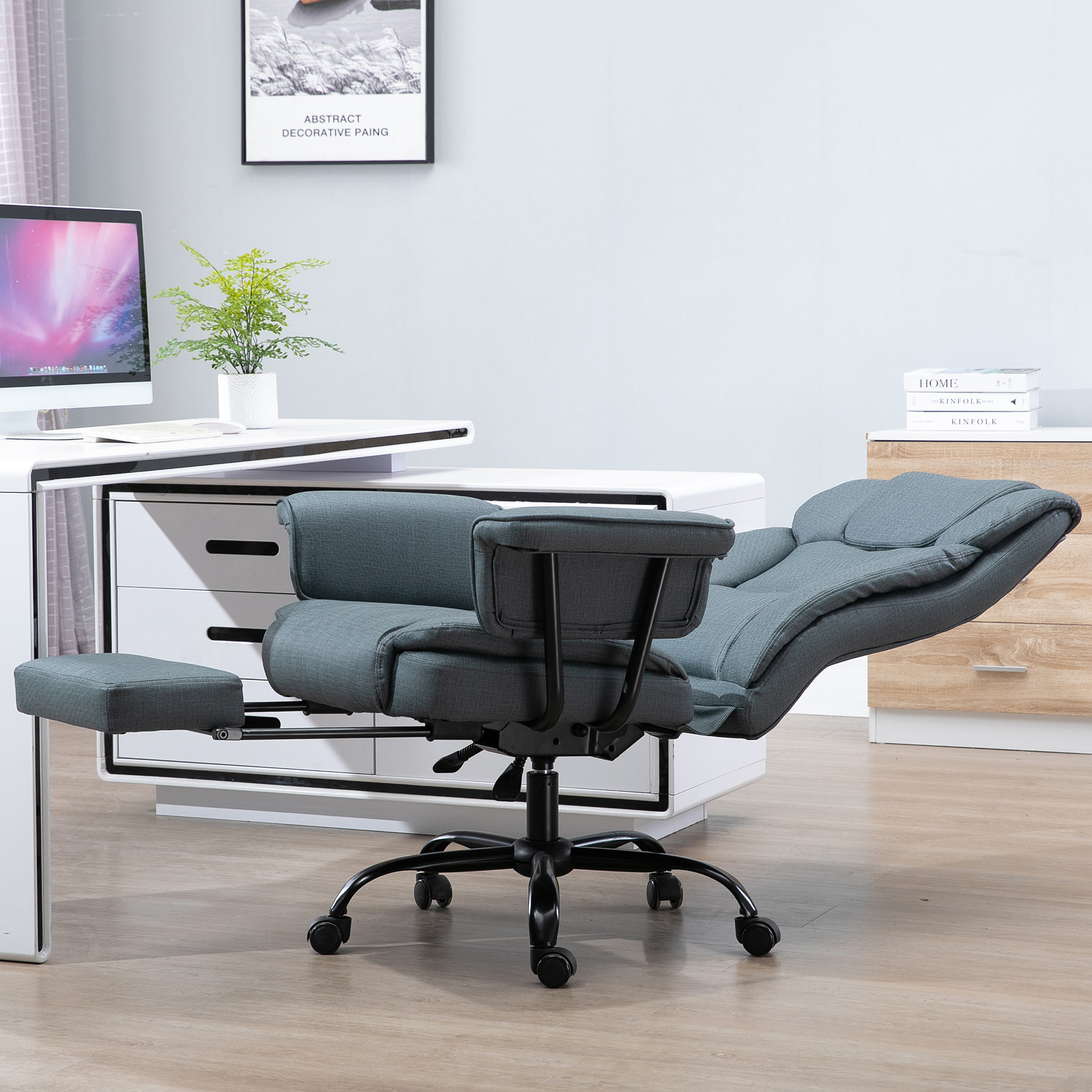 Bürostuhl Ergonomischer Chefsessel 360° Drehbar Computerstuhl höhenverstellbar mit Kopfstütze und gepolsterte Armlehnen mit Fußstütze Kunstleder 68 x 80 x 120–126 cm