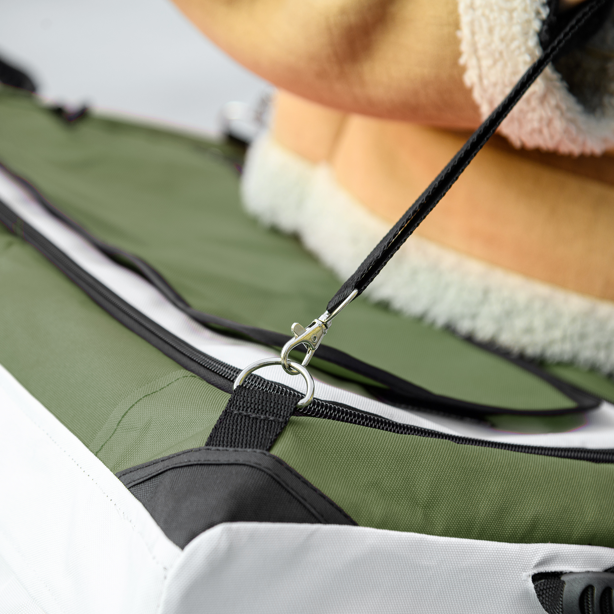 Hundbuggy Haustierbuggy Hundewagen, klappbar, abnehmbarer Korb, 81 x 58 x 97,5 cm, Schwarz+Dunkelgrün+Weiß