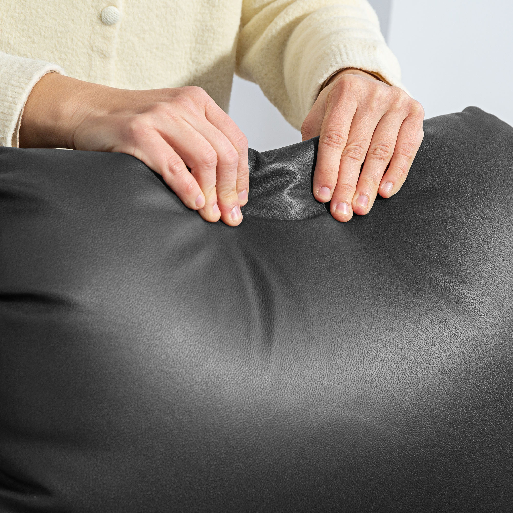 Massagesessel Relaxsessel Liegesessel, 1 Klapptisch, 1 Fußstütze; 77 cm x 93 cm x 105 cm, Schwarz