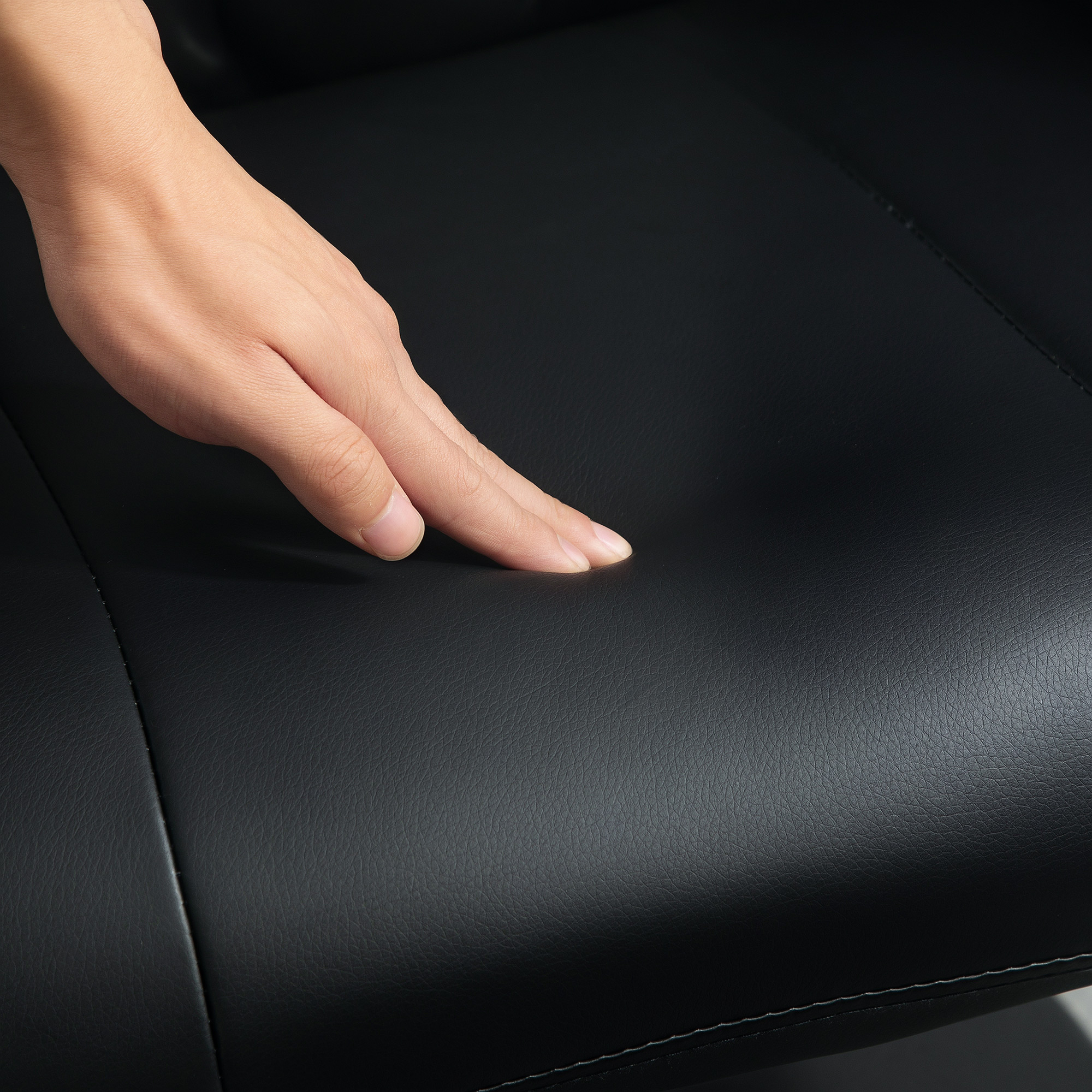 Chefsessel mit Hocker, Lederoptik, drehbar, verstellbare Lehne, bis 150 kg, Schwarz