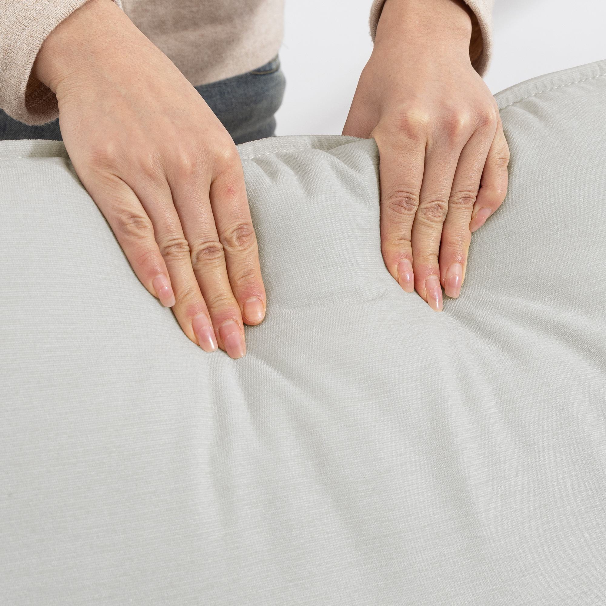 146 cm Zweisitzer Sofa, Chenille-Sofa mit doppellagiger Polsterung, Federkissen, tiefem Sitz, hoher Rückenlehne, Cremeweiß