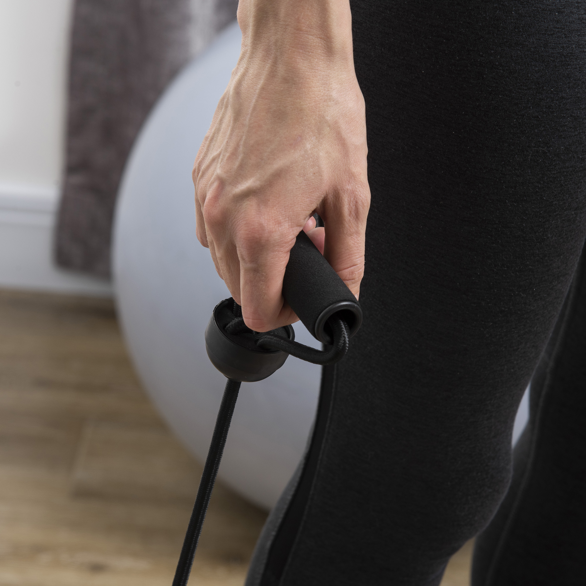 Vibrationsplatte mit 99 Stufen, 2 Fitnessbändern 73 x 40 x 13cm Weiß+Schwarz