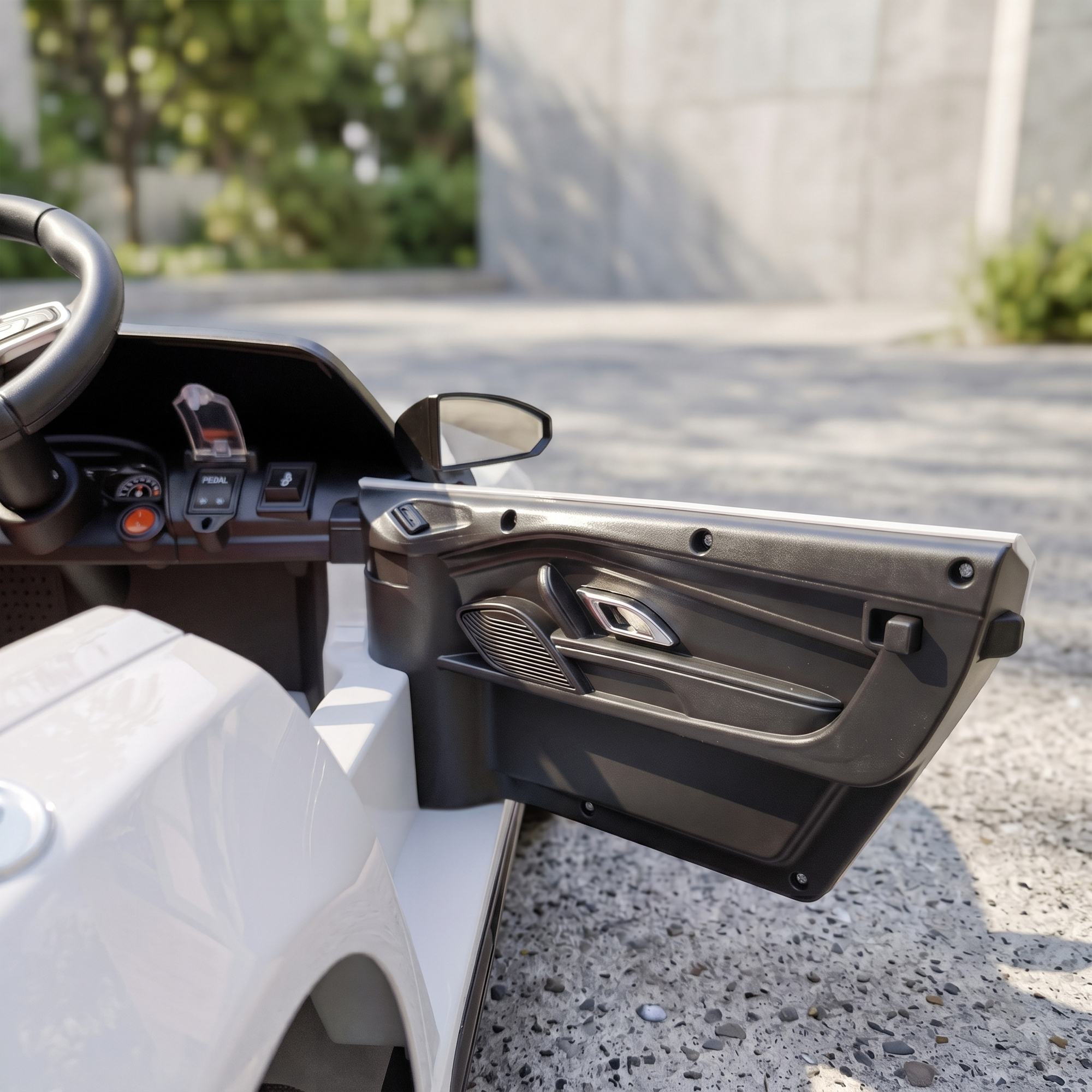 Kinder Elektroauto 12V Kinderauto mit Fernbedienung Lithium-Akku 2 Motor Sanftanlauf Hinterradfederung Weiß