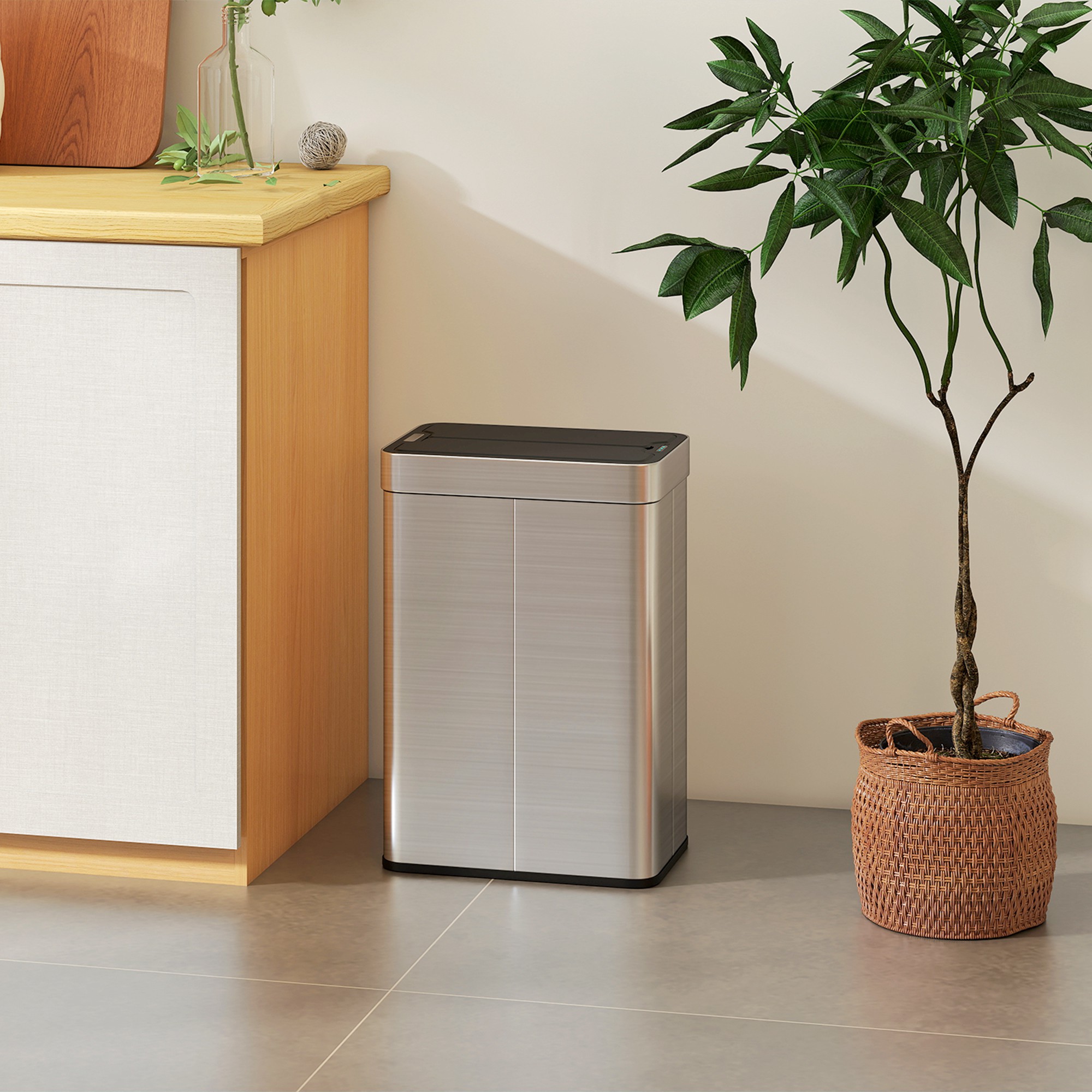 Sensor-Mülleimer, 55 L Kapazität, Schmetterlingsdeckel, öffnet automatisch, Edelstahl, Silberfarben