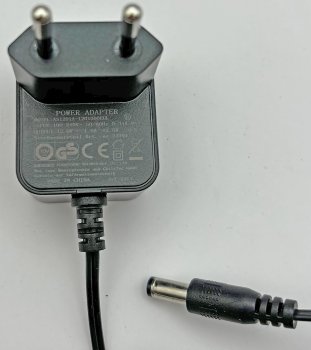 Stecker-Netzteil "CTN-1212n", 110-240V~ >12V=, 1000mA / 12W