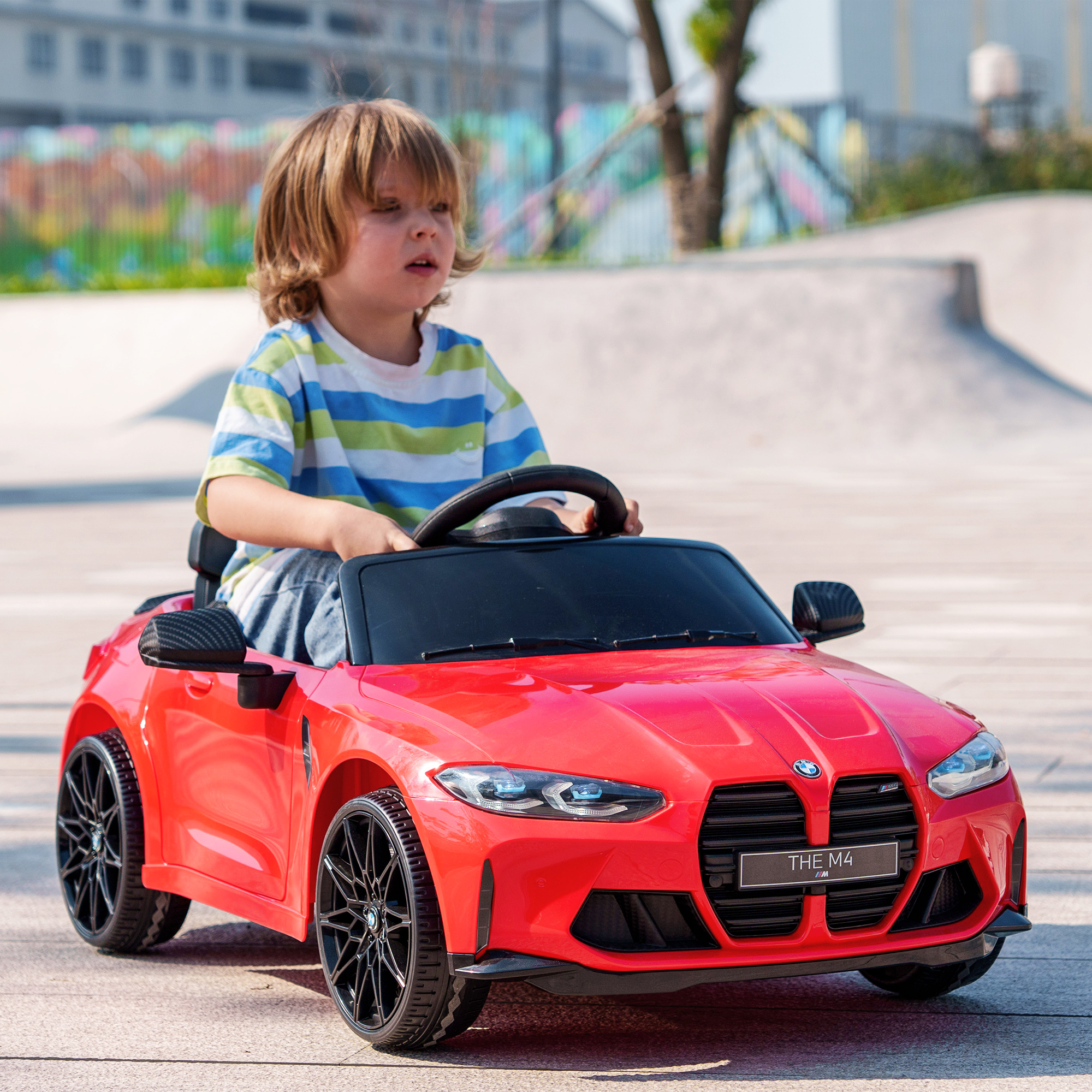 Elektro-Kinderauto BMW M4, Sound & Licht, 3-5 km/h, inkl. Fernsteuerung, für 3-5 Jahre, Rot