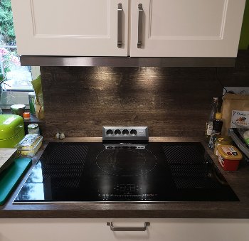 4-fach Steckdosenblock + 2x USB, schwarz, 250V~/ 16A, Aufbaumontage, USB 3,1A