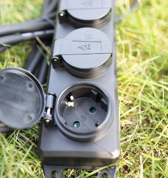 Gartensteckdosenleiste für Außen, 4-fach / IP44, 3m Zuleitung, mit Schalter