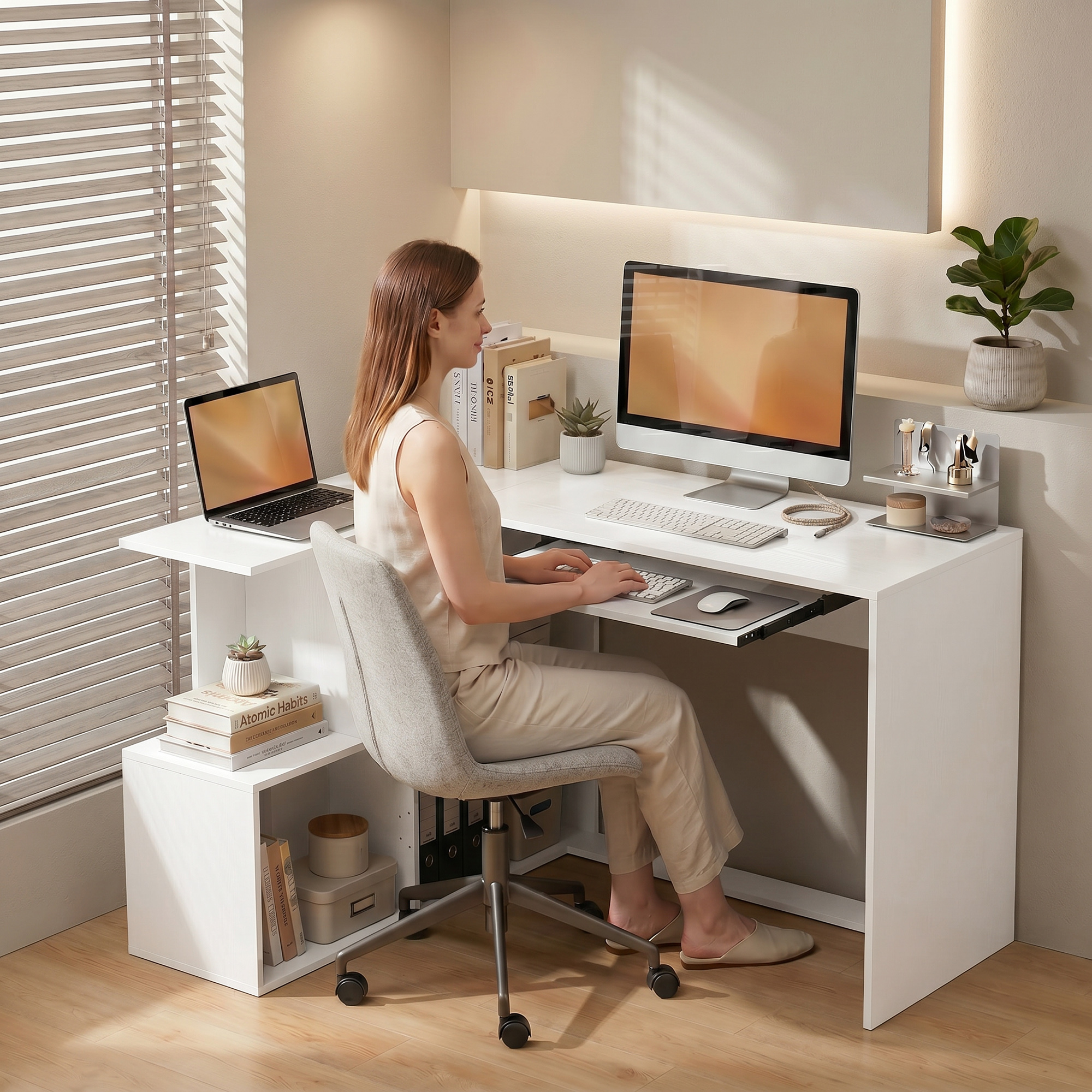 Eckschreibtisch, Computertisch mit Tastaturauszug und offenen Ablagen, weißer Holz-Look