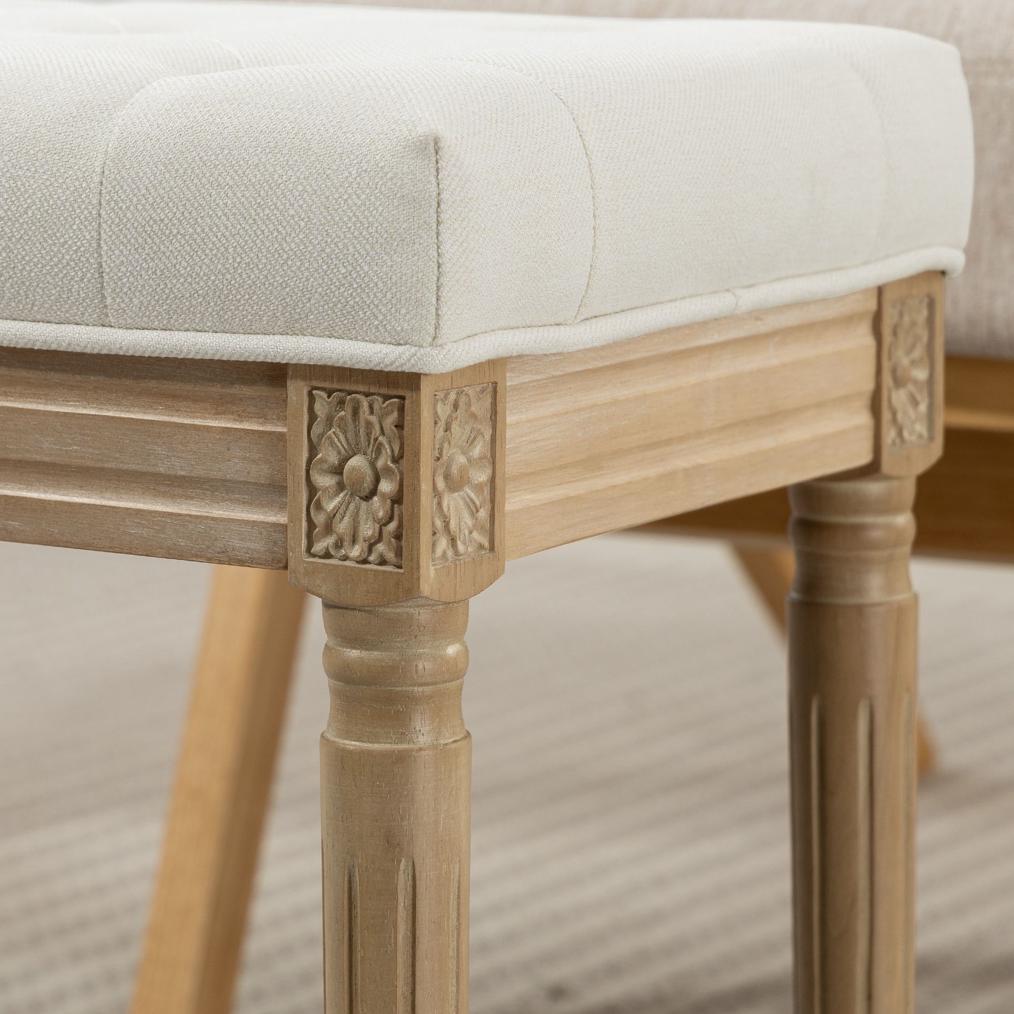 Leinen Sitzhocker, Polsterbank, Fußbank mit gepolstertem Sitz, Holzbeine, 42 x 32 x 46,5 cm, Beige