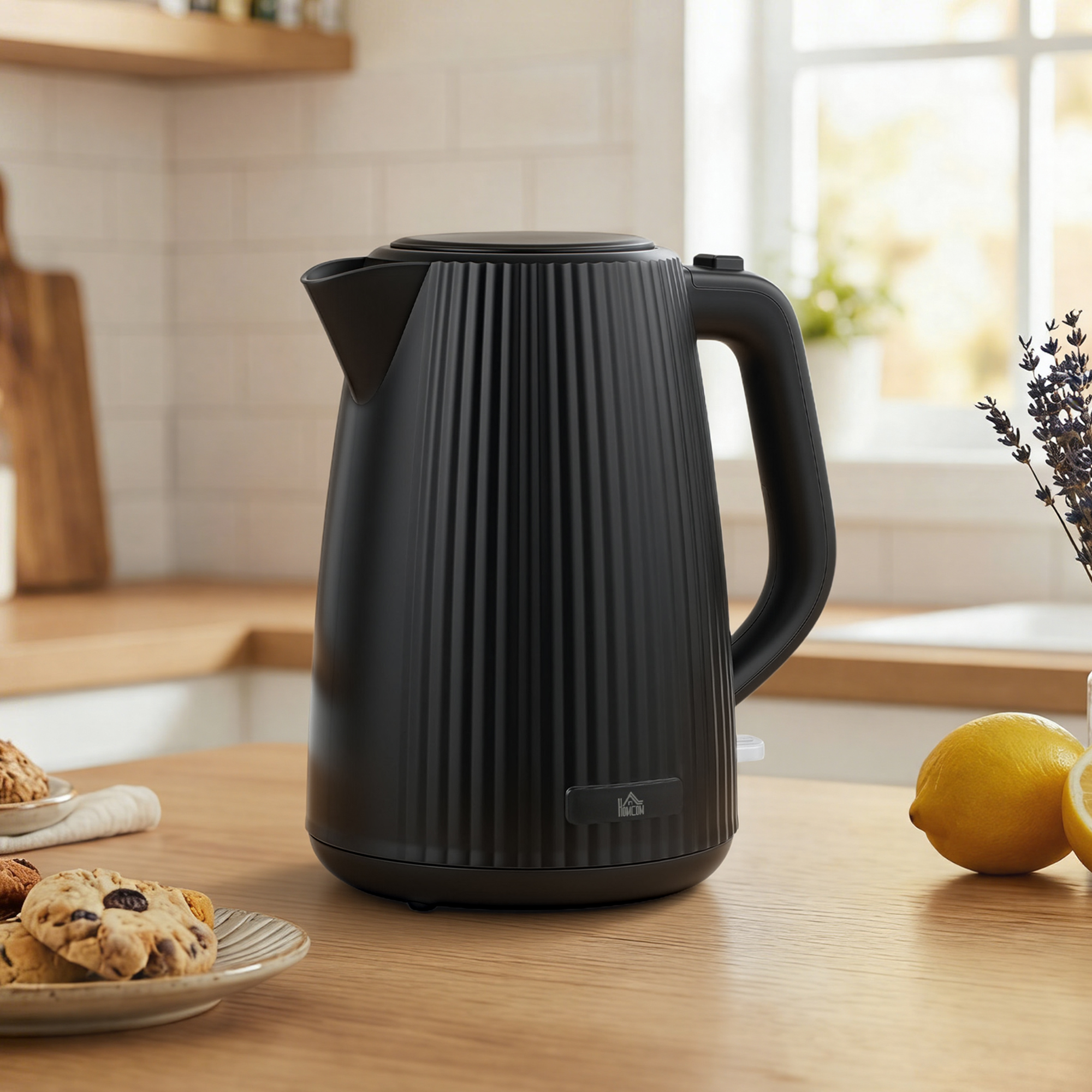 Elektrischer Wasserkocher, 1,7L, Schnellkochfunktion, 2200W, mit herausnehmbarem Kalkfilter, Abschaltautomatik, Schwarz