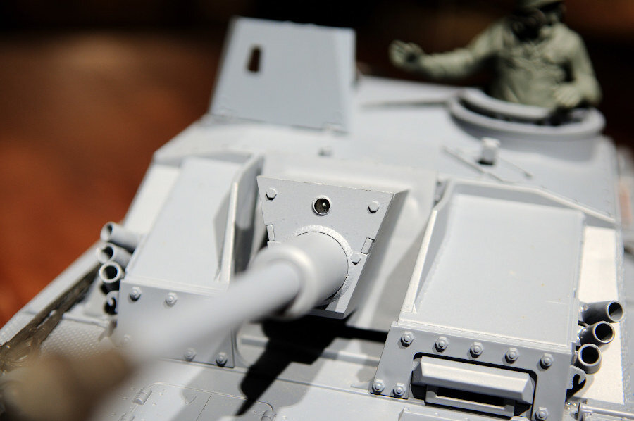 RC Panzer "Sturmgeschütz III" - Metallgetriebe PRO