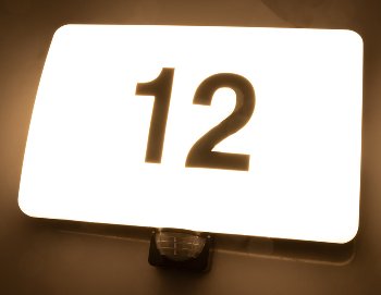 LED Wandleuchte "PADAR" mit PIR-Sensor, IP65, 20W, mit Hausnummer & Buchstaben