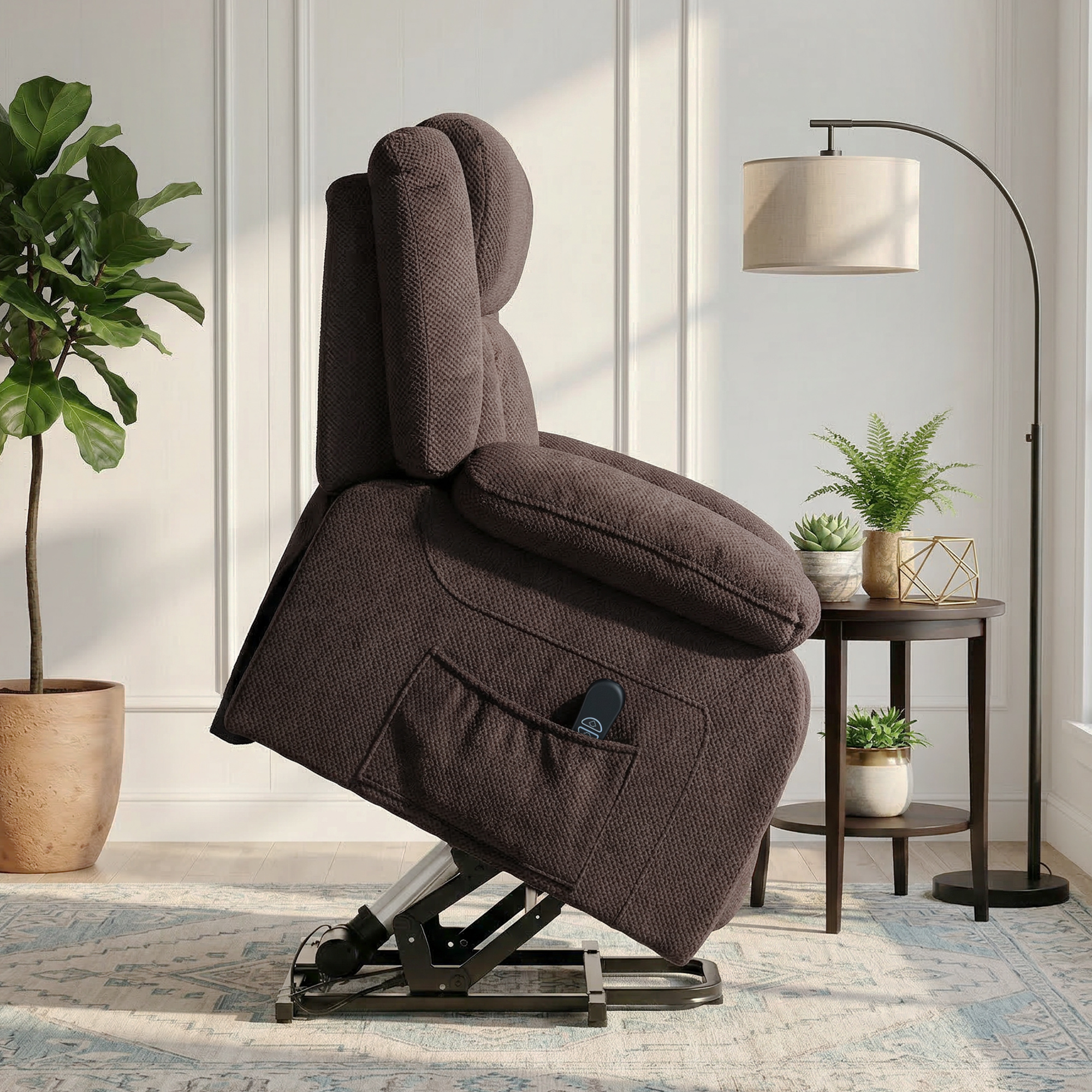 Aufstehsessel mit weichem Bezug, Recliner-Sessel mit Fernbedienung und Seitentaschen, Braun