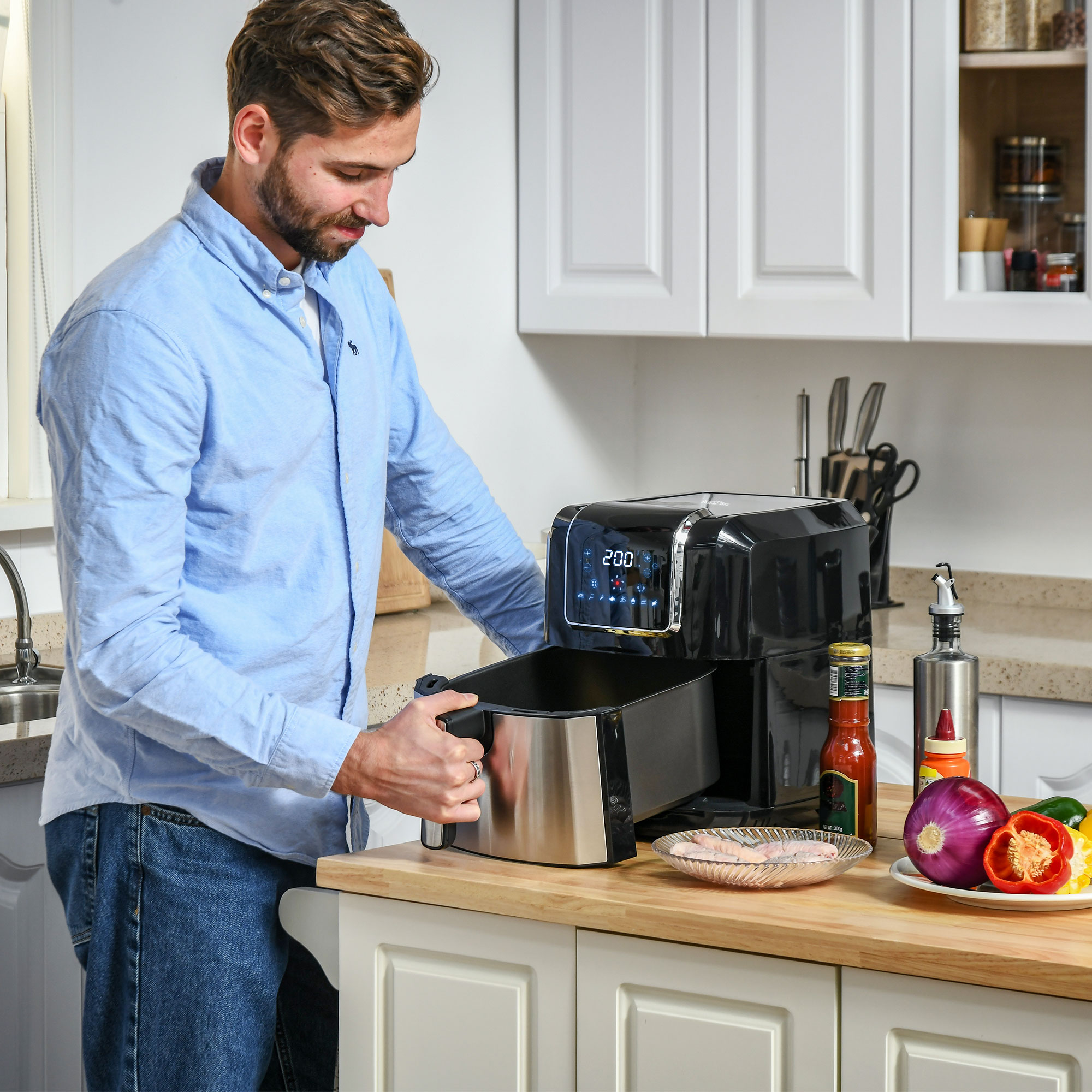 Heißluftfritteuse 6,5 L 1700W mit 8 Menüs LED-Display Antihaftbeschichteter Korb für gesundes ölfreies fettarmes Kochen Schwarz 36,5 x 29 x 33,8 cm