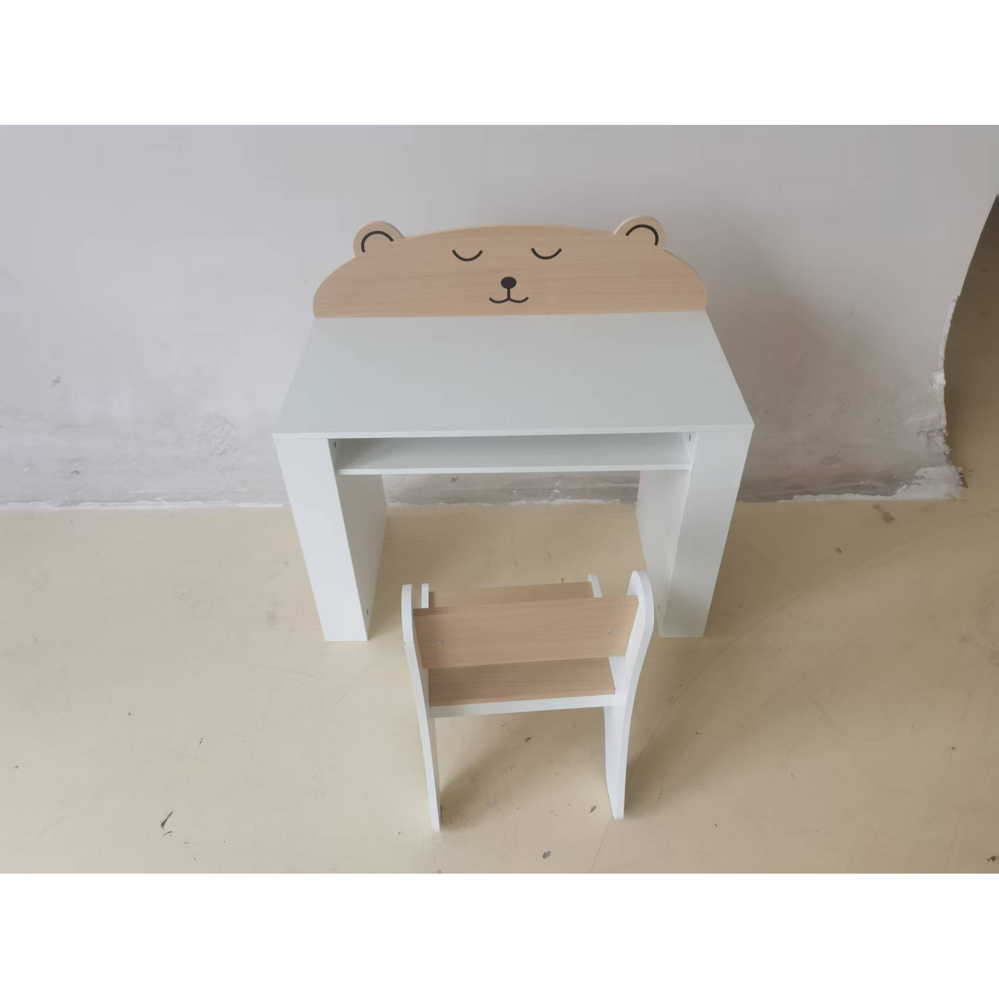 Kindertisch mit Stuhl 2 teilige Kindersitzgruppe mit Bücherregal Ablagefach Bären-Design für Kinder 3-8 Weiß