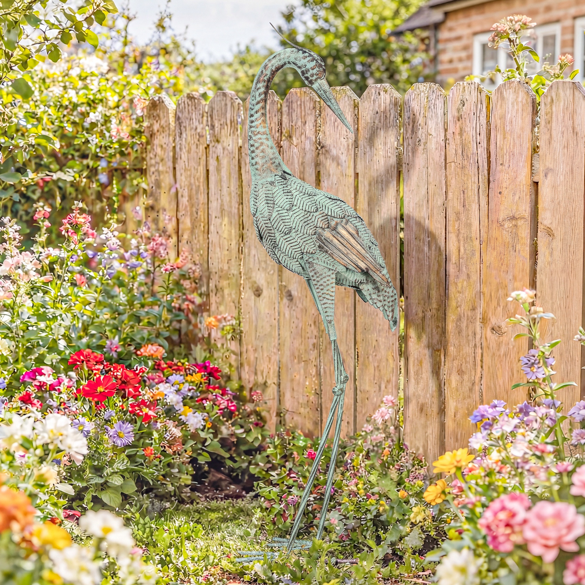 Reiher-Gartenstatue Metall-Vogel Outdoor-Statue 88 cm stehende Skulptur mit Bodenankern Grün und Bronze