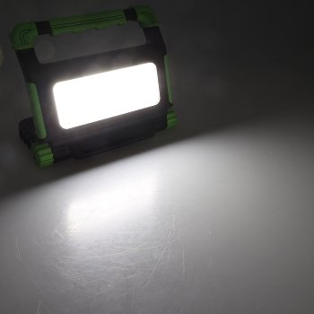 LED Baustrahler mit Akku "BSA-50" / 50W, 4200lm, 4500K / neutralweiß