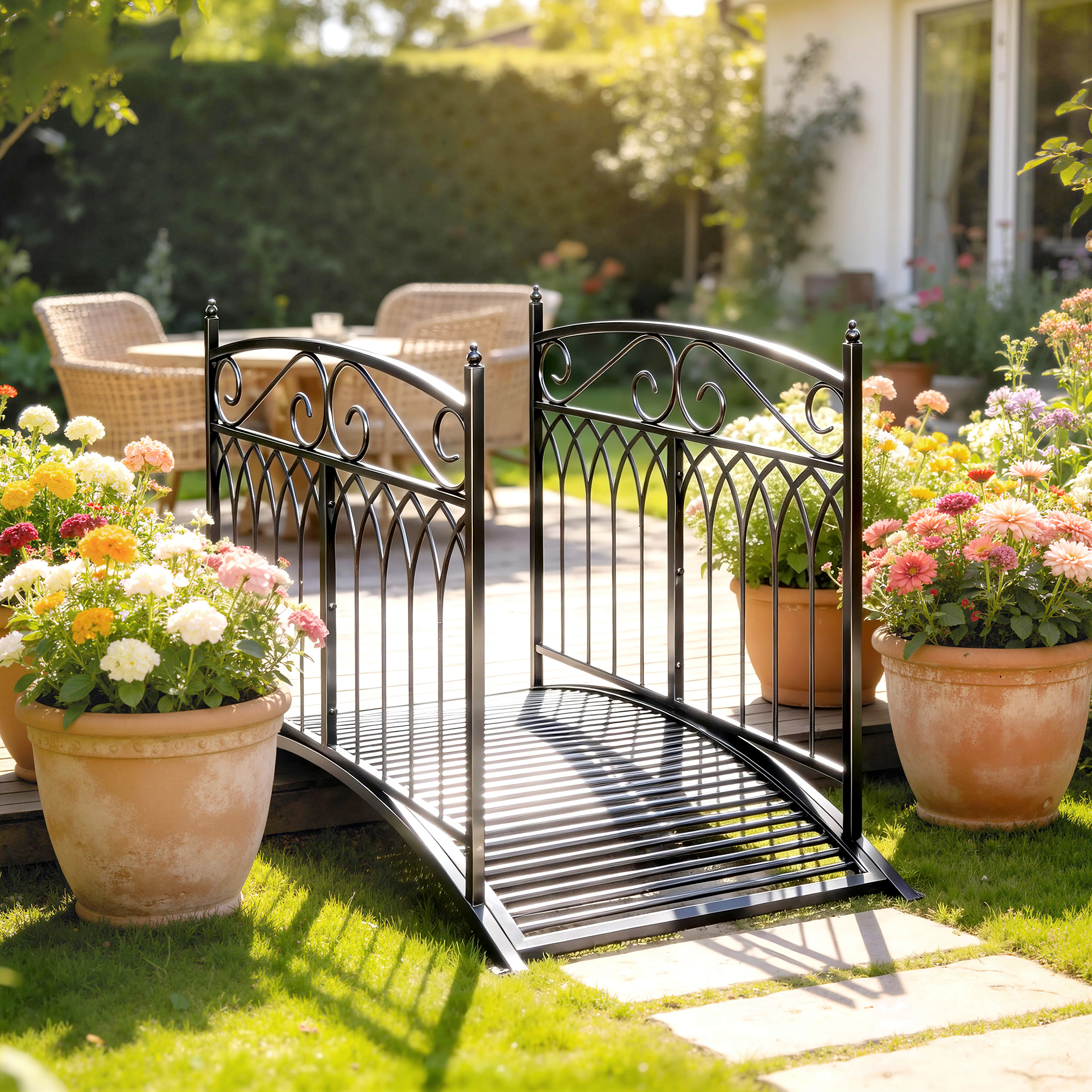 Gartenbrücke aus Metall 135,5 cm Teichbrücke mit Sicherheitsgeländern Antik-Optik Rostbeständig einfache Montage