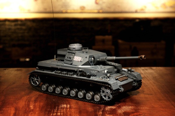 RC Panzer "Kampfwagen IV Ausf.F-2"